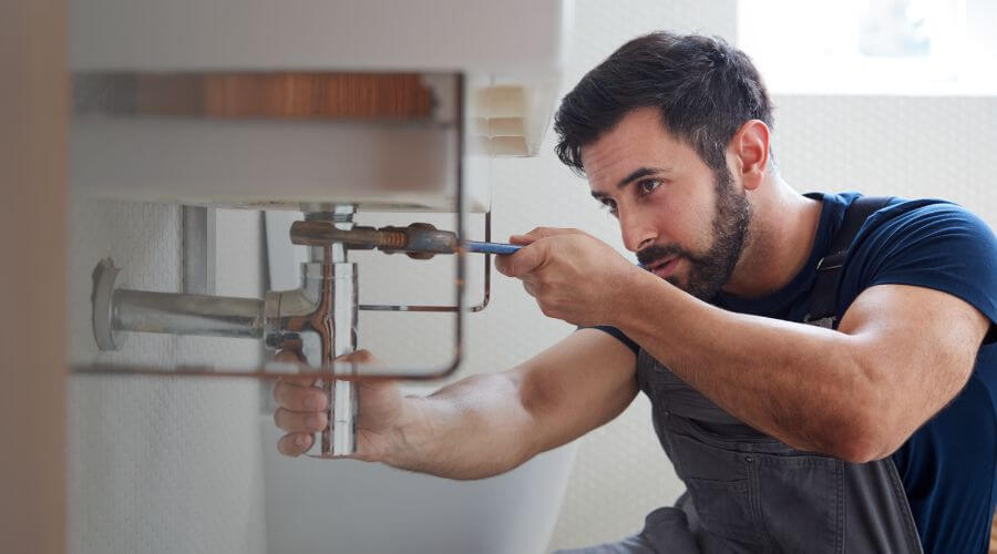 Professional clogged toilet repair in Reliance, WY